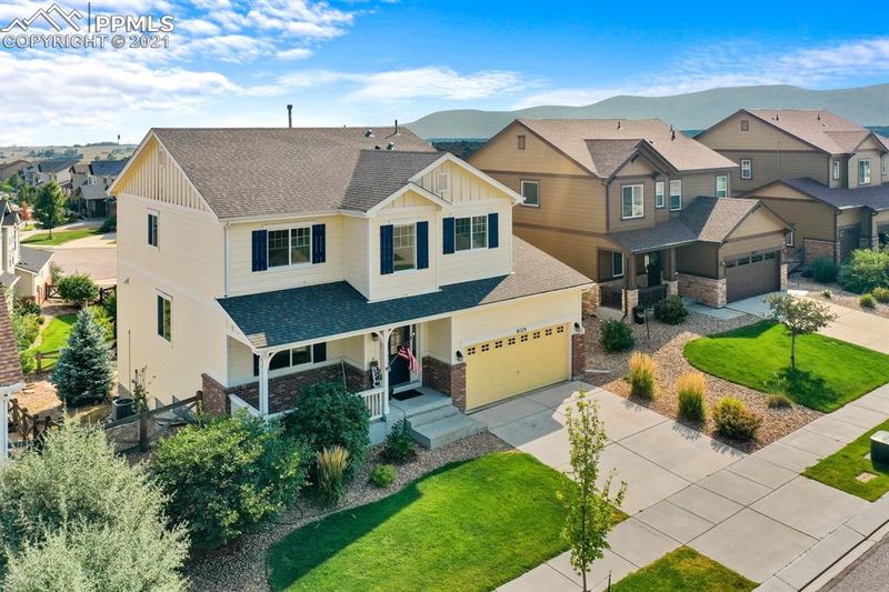 8129 Hollygrape Ln, Colorado Springs, CO 80927