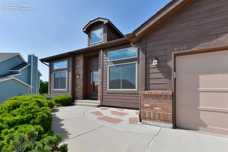 8135 Table Mesa Way, Colorado Springs, CO 80919