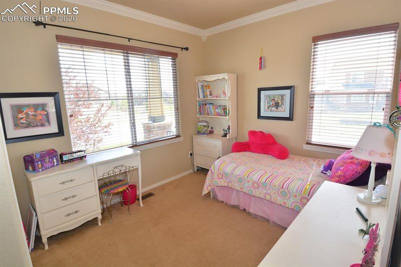 8137 Cedarstone Ln, Colorado Springs, CO 80927