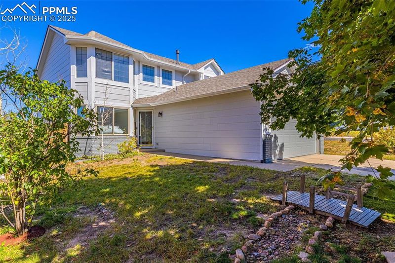 8138 Steadman Dr, Colorado Springs, CO 80920