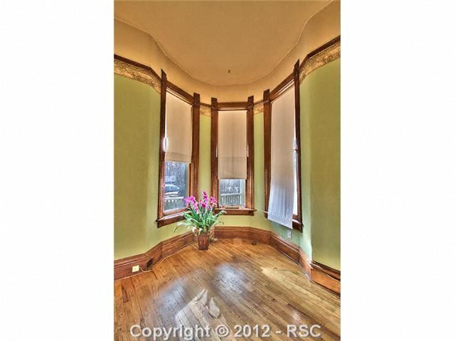 814 E Monument St, Colorado Springs, CO 80903