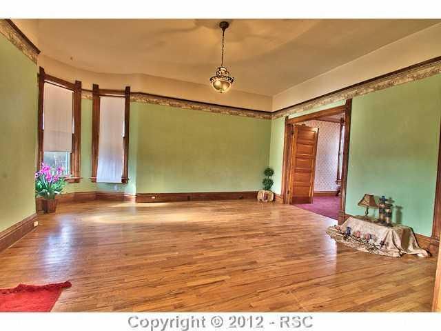 814 E Monument St, Colorado Springs, CO 80903