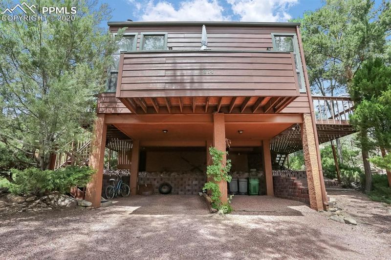814 Sirius Dr, Colorado Springs, CO 80905