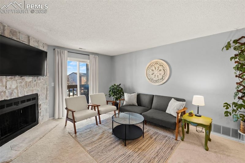814 Tenderfoot Hill Rd #102, Colorado Springs, CO 80906