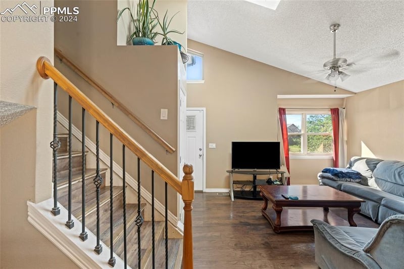 8145 Woody Creek Dr, Colorado Springs, CO 80911