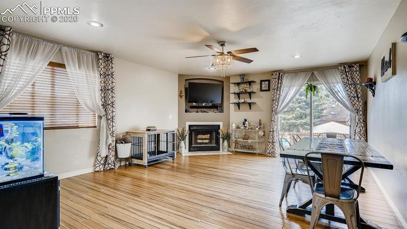 815 Crestline Dr, Colorado Springs, CO 80916
