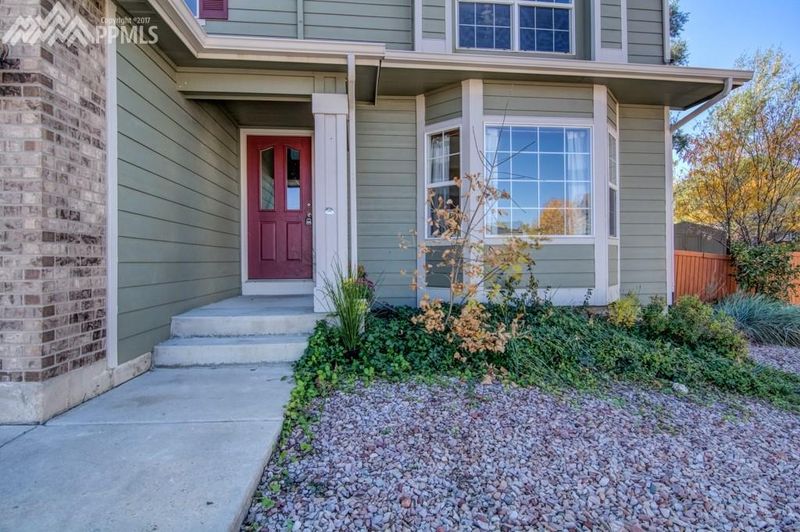 8150 Meadowcrest Dr, Fountain, CO 80817
