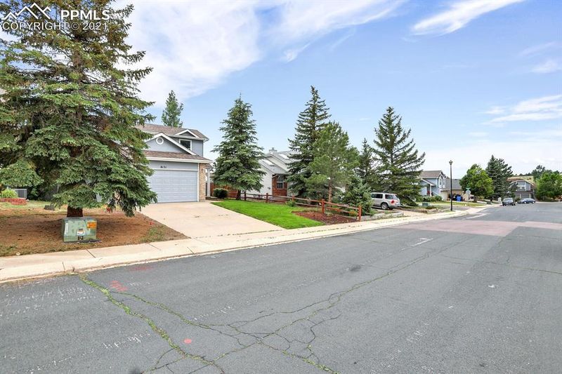 8151 Steadman Dr, Colorado Springs, CO 80920