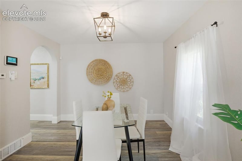 816 Sunset Rd, Colorado Springs, CO 80909