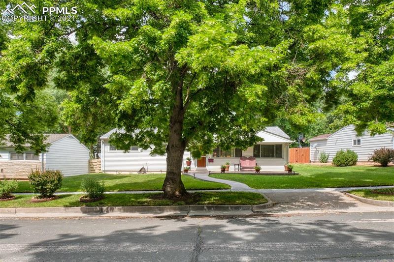 816 Valley Rd, Colorado Springs, CO 80904