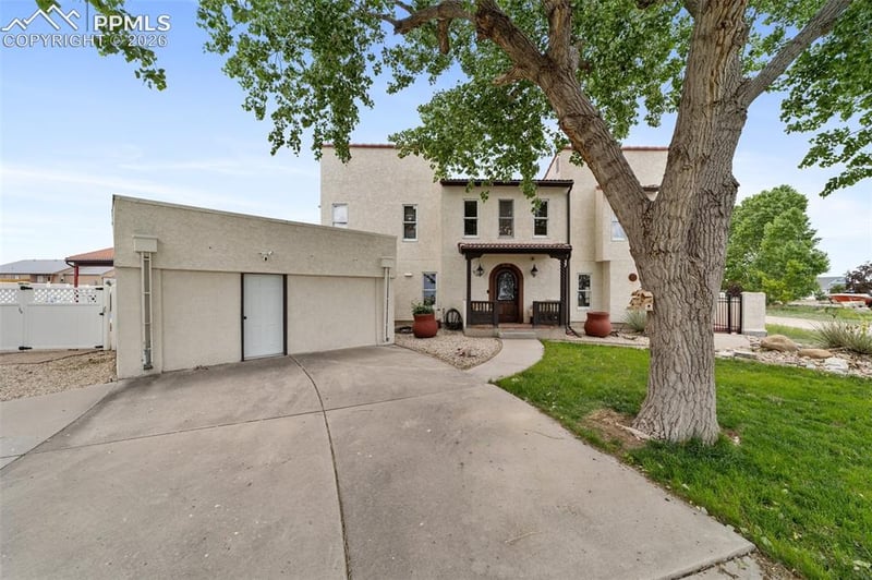 817 E Clarion Dr, Pueblo, CO 81007