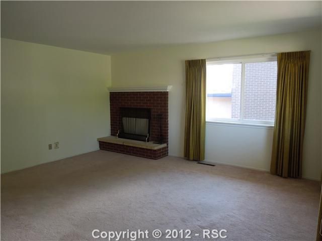 817 Crown Ridge Dr, Colorado Springs, CO 80904