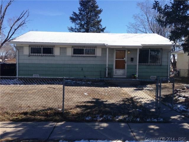 817 Sequoia Dr, Colorado Springs, CO 80910
