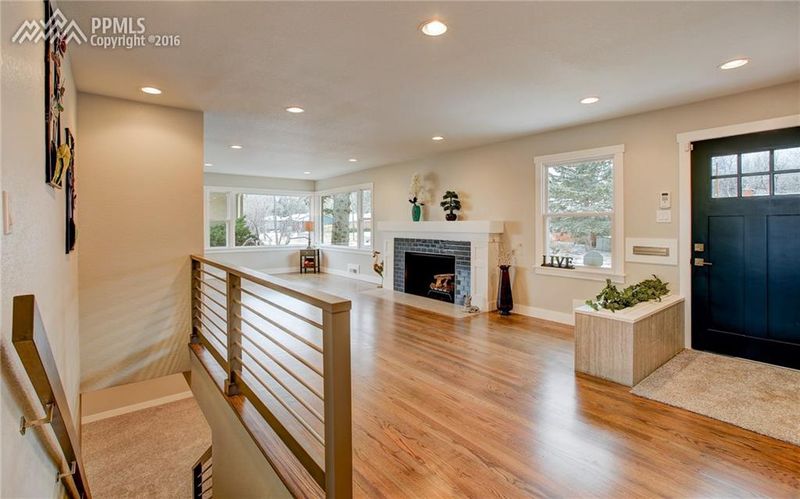 817 Skyway Blvd, Colorado Springs, CO 80905
