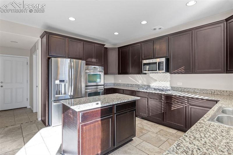 817 Spectrum Loop, Colorado Springs, CO 80921