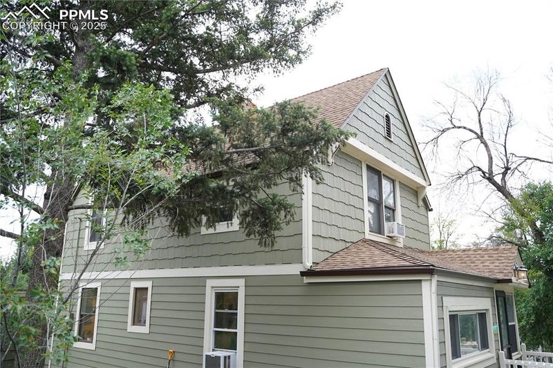817 Swope Ave, Colorado Springs, CO 80909
