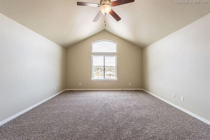 818 Gold Canyon Rd, Monument, CO 80132