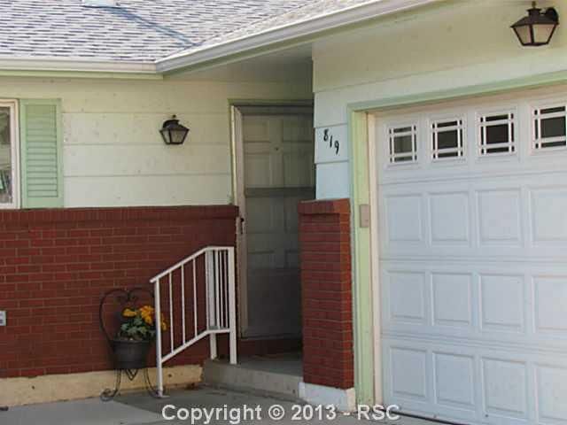 819 Dunston St, Colorado Springs, CO 80907