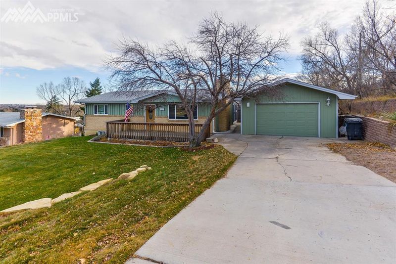 819 W Madison St, Colorado Springs, CO 80907
