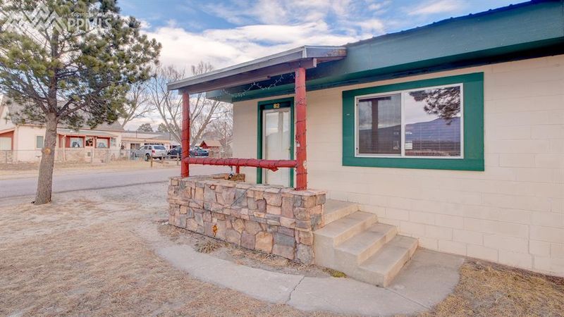 82 Front St, Monument, CO 80132