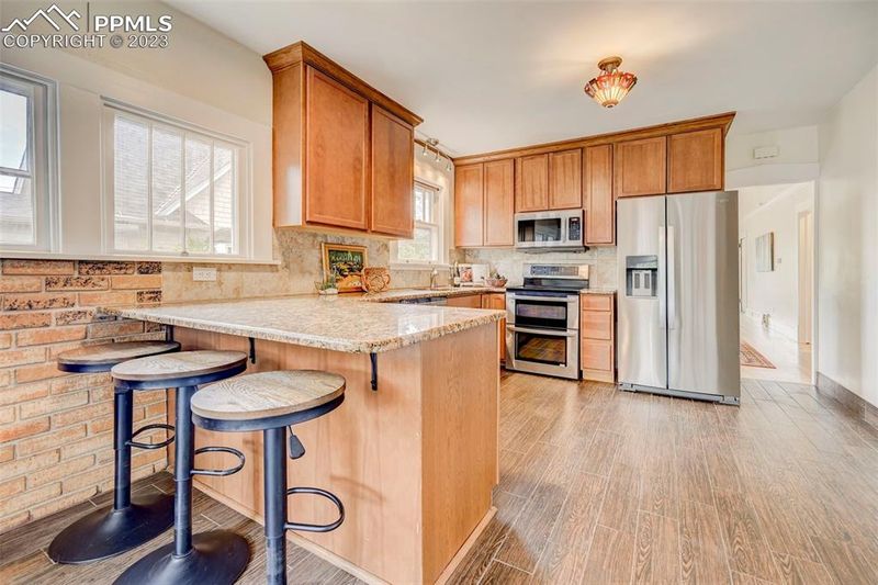 820 W Cheyenne Rd, Colorado Springs, CO 80906
