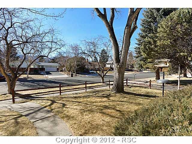 820 Dunston St, Colorado Springs, CO 80907