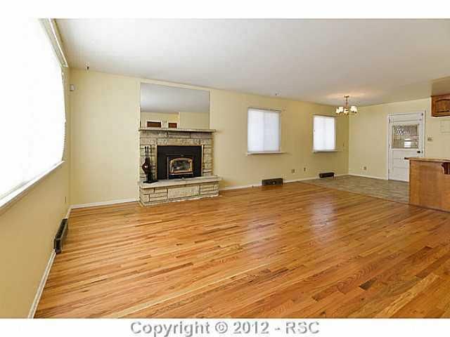 820 Dunston St, Colorado Springs, CO 80907