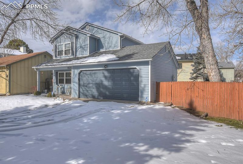 820 Spinner Ct, Colorado Springs, CO 80910