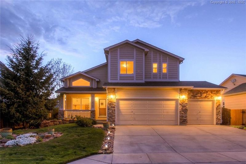 8202 Cooper River Dr, Colorado Springs, CO 80920