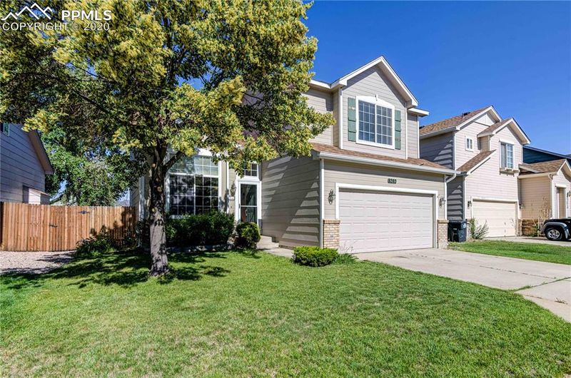 8202 Ravenel Dr, Colorado Springs, CO 80920