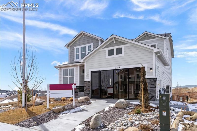 8208 Falling Rock Dr, Colorado Springs, CO 80925