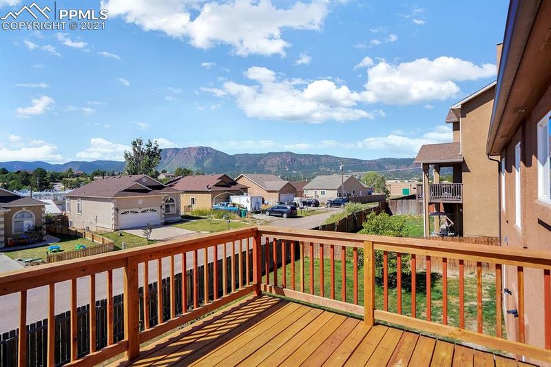 821 S Circle Dr, Palmer Lake, CO 80133