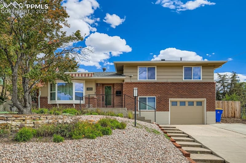 821 Panorama Dr, Colorado Springs, CO 80907