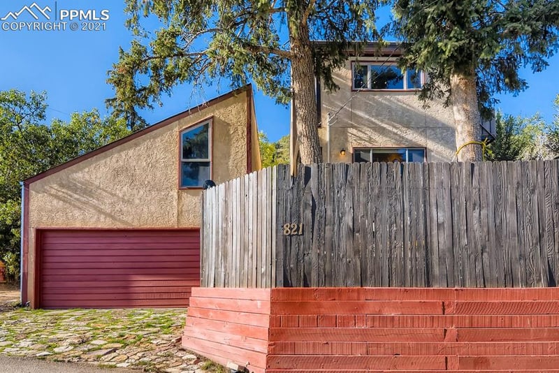 821 Shoshone Pl, Manitou Springs, CO 80829