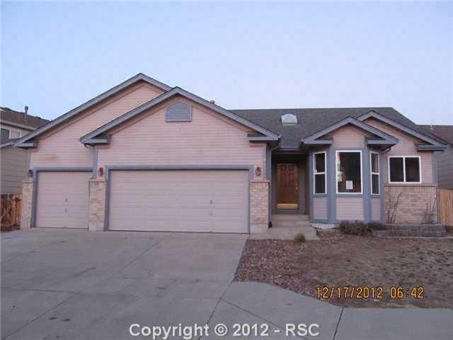 8216 Cooper River Dr, Colorado Springs, CO 80920