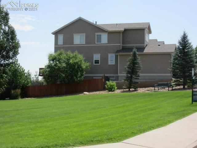 8227 Belleterre Dr, Fountain, CO 80817