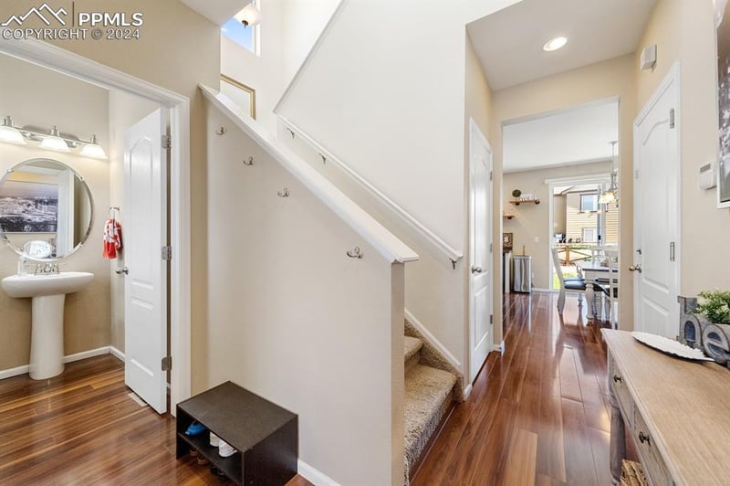 8228 Hollygrape Ln, Colorado Springs, CO 80927