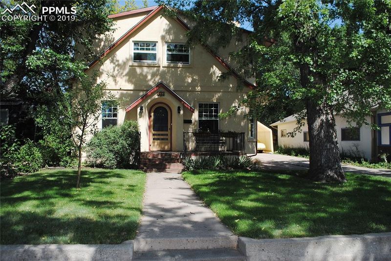 823 Custer Ave, Colorado Springs, CO 80903