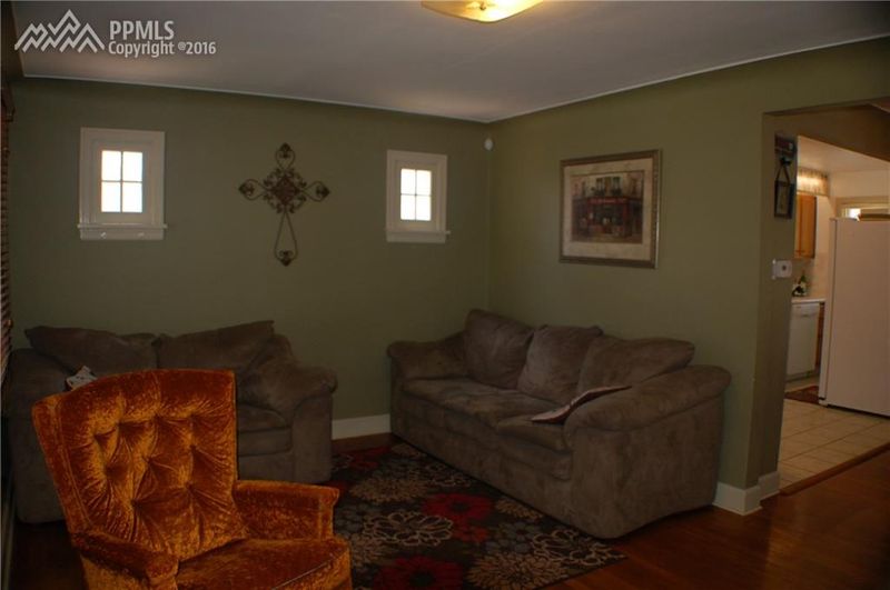 823 Jackson St, Pueblo, CO 81004