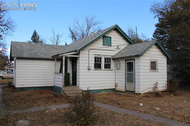 823 E Moreno Ave, Colorado Springs, CO 80903