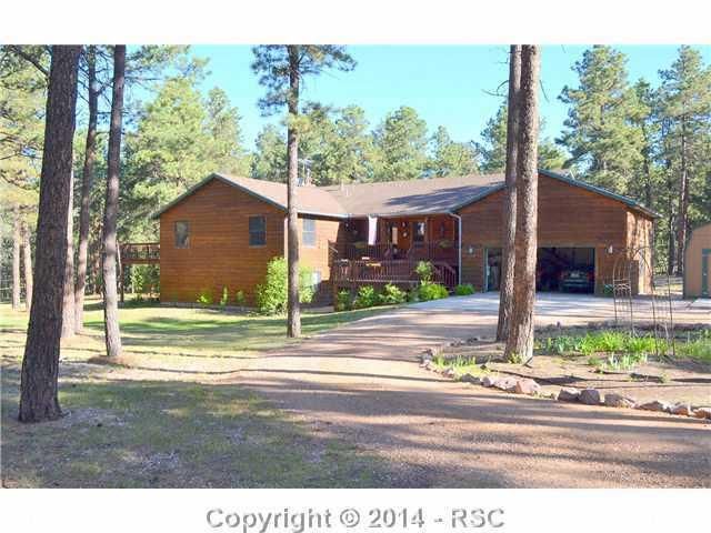 8230 Freeman Dr, Colorado Springs, CO 80908
