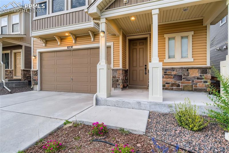 8230 Longleaf Ln, Colorado Springs, CO 80927
