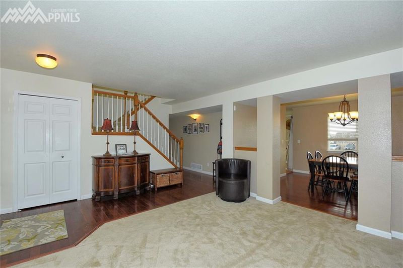 8231 Sedgewick Dr, Colorado Springs, CO 80925