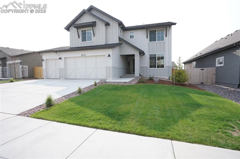 8233 Wheatland Dr, Colorado Springs, CO 80908