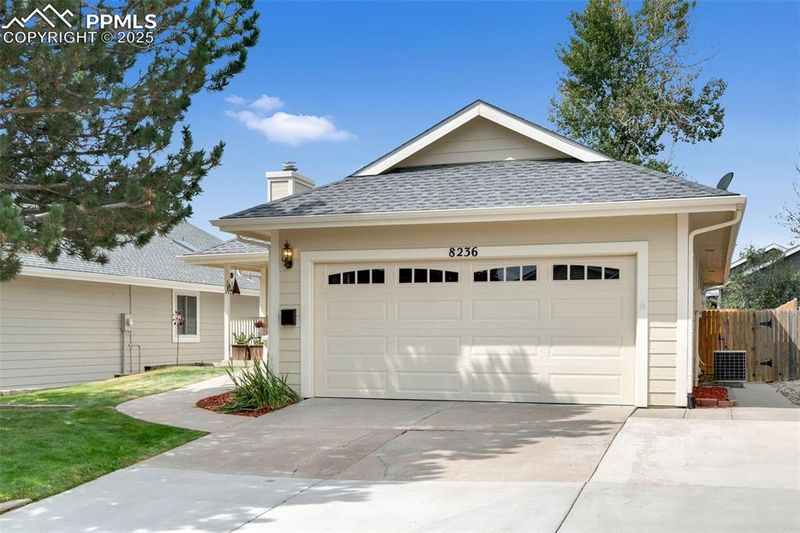 8236 Telegraph Dr, Colorado Springs, CO 80920