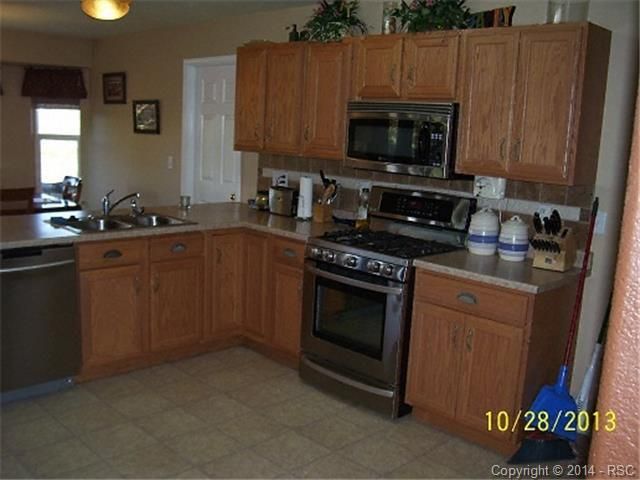 8238 Firethorn Dr, Colorado Springs, CO 80925