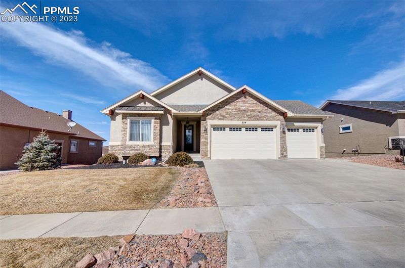 824 Black Arrow Dr, Colorado Springs, CO 80921