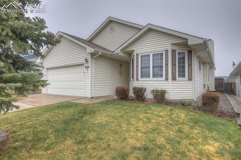 8245 Telegraph Dr, Colorado Springs, CO 80920