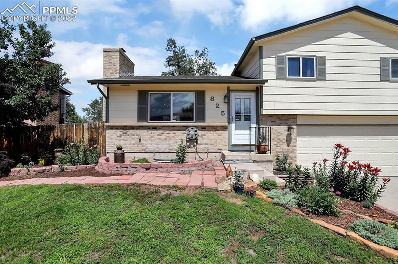 825 Badger Dr, Colorado Springs, CO 80916