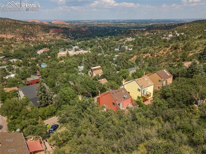 825 Chipeta Rd, Manitou Springs, CO 80829